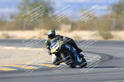 media/Jan-10-2025-CVMA Friday Practice (Fri) [[489e0da257]]/Group 4 and Trackday/Session 5 (Turn 7)/